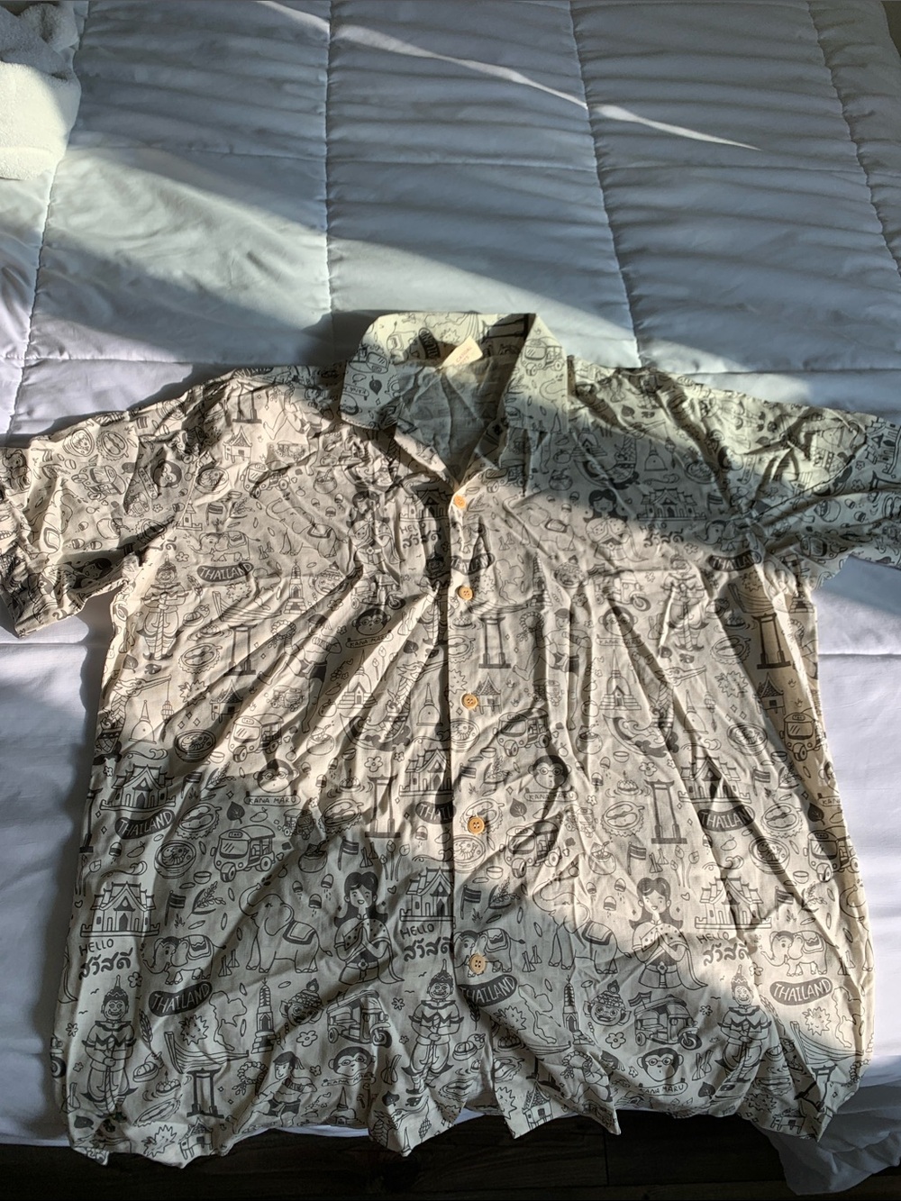 Men's Cream Short-Sleeve Button-Down Graphic Print Shirt